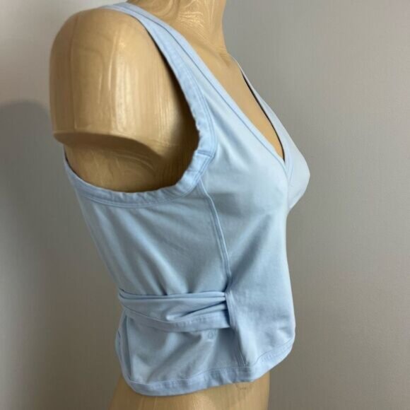 Lululemon Athletica Women's Large Blue Wrap Sleeveless Cropped Lounge Top Tank - Picture 3 of 12